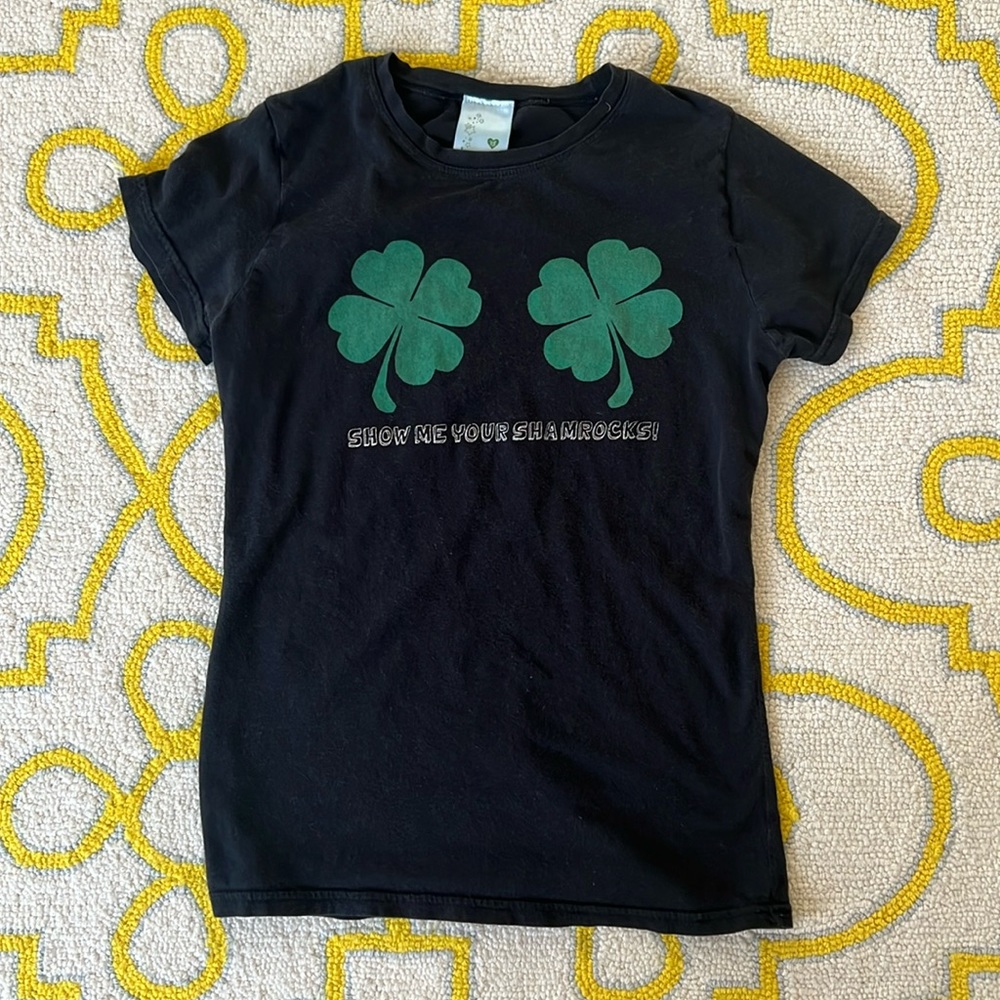 Loungefly Shamrock Fitted Tee. Sz L